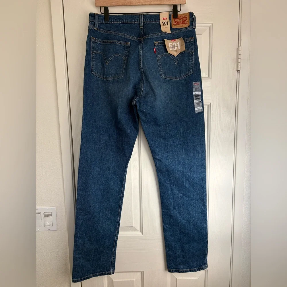 Levi’s 501 Original Button fly Jeans NWT | Women’s 32x32 - Picture 1 of 3